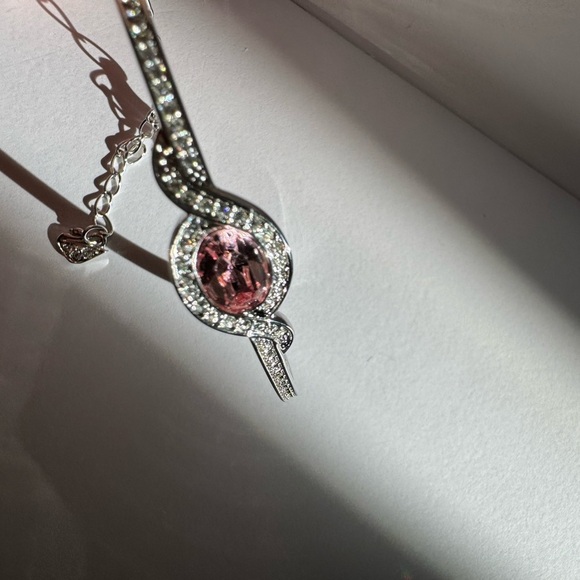 Swarovski silver tone bangle with large pink crystal - Picture 6 of 12